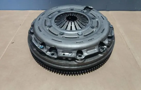 Mini Cooper Roadster R59 Clutch set kit 8600687 7595577 8600688