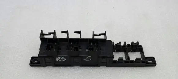Audi A6 S6 C5 4B Fuse module 8L0941822A