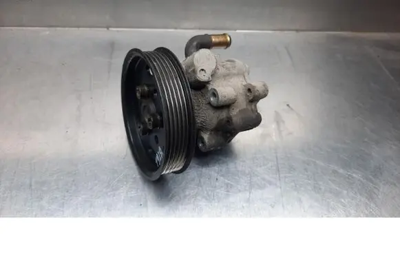 Skoda Octavia Mk1 (1U) Power steering pump 038145255A
