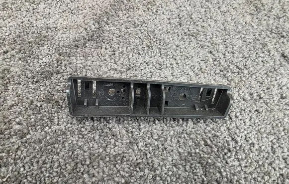 Maserati Grecale Fender mounting bracket 670156989