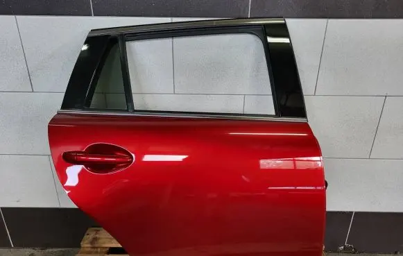 Mazda 6 Rear door