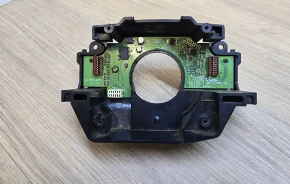 Volvo XC90 Steering angle sensor 8685487