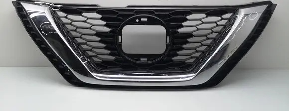 Nissan Qashqai Front bumper upper radiator grill 62257HV10A