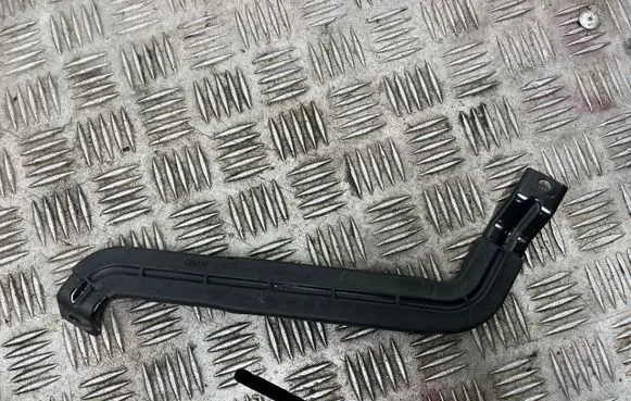 BMW 3 E90 E91 Battery bracket 7549425