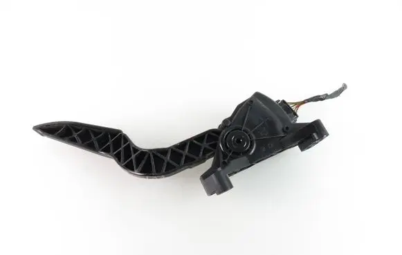 KIA Cerato Accelerator throttle pedal 327002F200