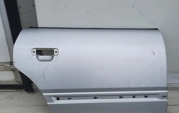Audi A6 S6 C4 4A Rear door