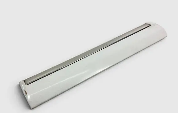 Chevrolet Tahoe Rear door trim (molding) 15769496