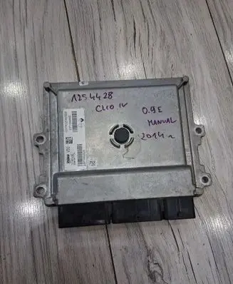 Renault Clio IV Engine control unit/module ECU 237103353R 237103352R