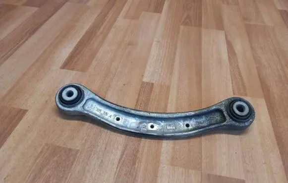 Volkswagen Touareg I Rear traction arm rod 7L0505375A 7L0505323A