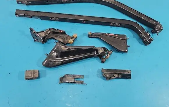 Toyota ProAce City Sliding door upper roller guide/hinge 9820987380 IMPRK1544177