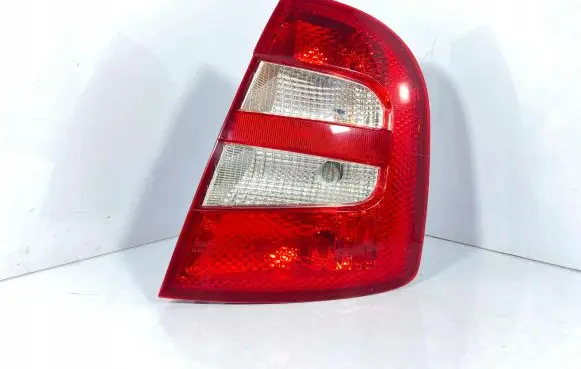Skoda Fabia Mk1 (6Y) Rear/tail lights