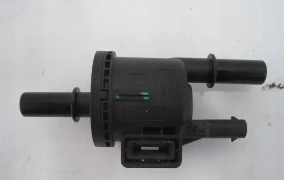 Peugeot 308 Fuel pressure regulator 9835340880