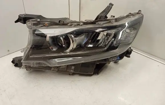 Toyota Land Cruiser (J150) Headlight/headlamp