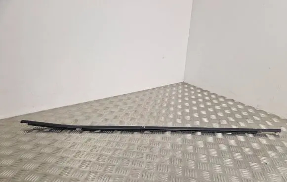 Renault Clio IV Windshield trim 