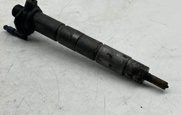 Mercedes-Benz C W206 Fuel injector A6540700400 0445118040 4B5U11GAGC