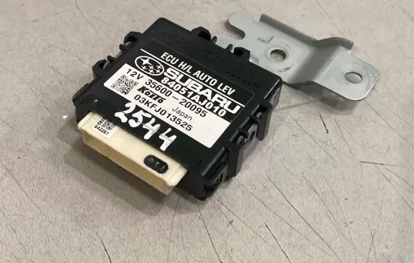 Subaru Legacy Light module LCM 84051AJ010