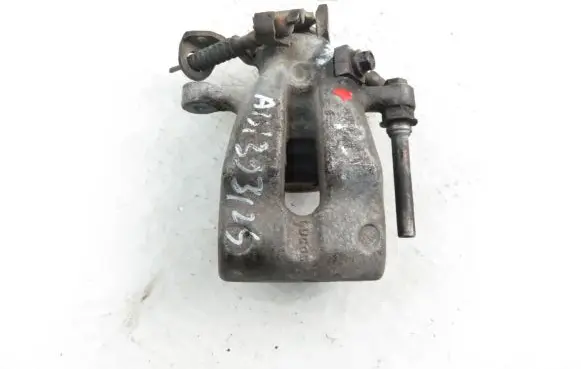 Opel Zafira A Rear brake caliper