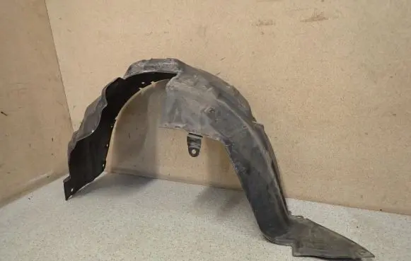 Mazda 2 Front arch 