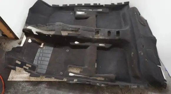 Volkswagen Golf V Front floor carpet liner 