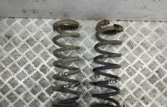 Mitsubishi Outlander Rear coil spring