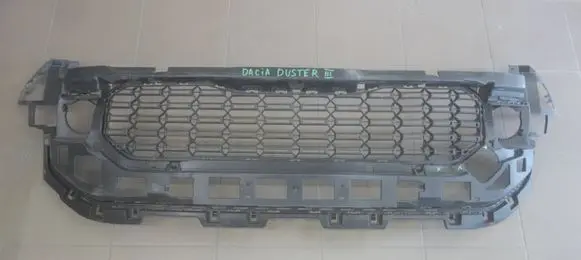 Dacia Duster III Front bumper upper radiator grill 620263520R 620267063R