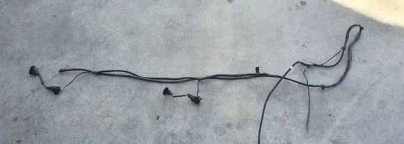 Ford Focus Windshield washer spray nozzle 