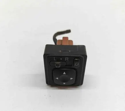 Mitsubishi Pajero Wing mirror switch MR951186