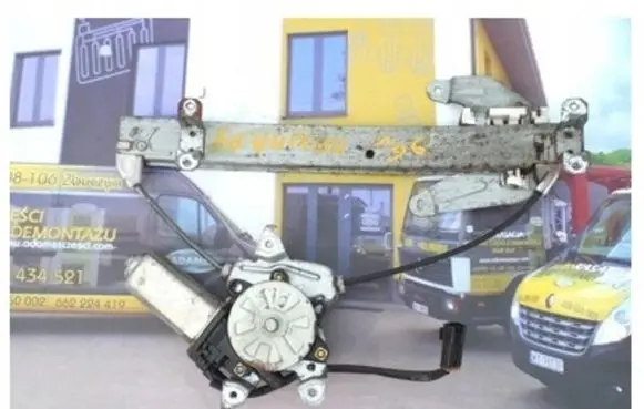 Nissan Maxima Rear door window regulator with motor