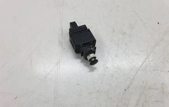 Volvo XC90 Brake pedal sensor switch 8622064 05W334