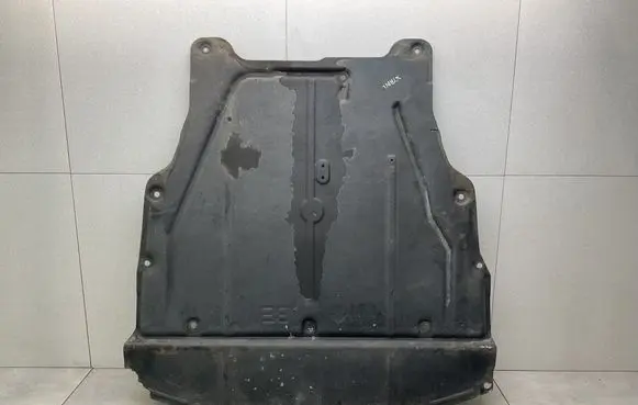 Nissan X-Trail T32 Engine splash shield/under tray 