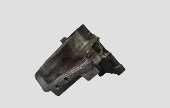 Volvo XC60 Generator/alternator bracket 31401103