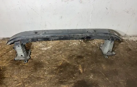 Volvo V50 Front bumper cross member