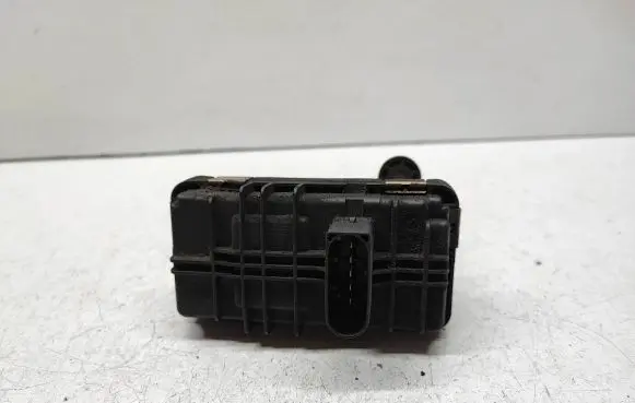 BMW 3 E90 E91 Turbine electric control actuator 6NW010099