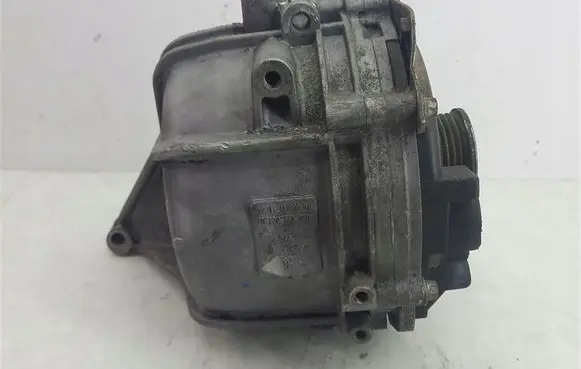 Mercedes-Benz E W210 Generator/alternator 01220AA1A0