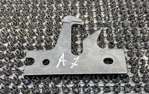 Audi A7 S7 4G Engine bonnet/hood lock/latch loop/hook 4G0823485