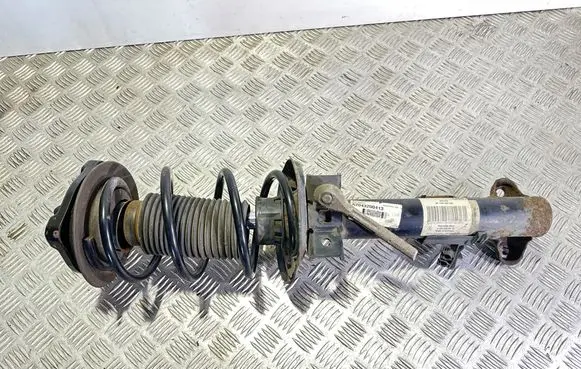 Mercedes-Benz C W204 Front shock absorber with coil spring A2043200413