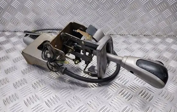 KIA Carnival Gear selector/shifter in gearbox 