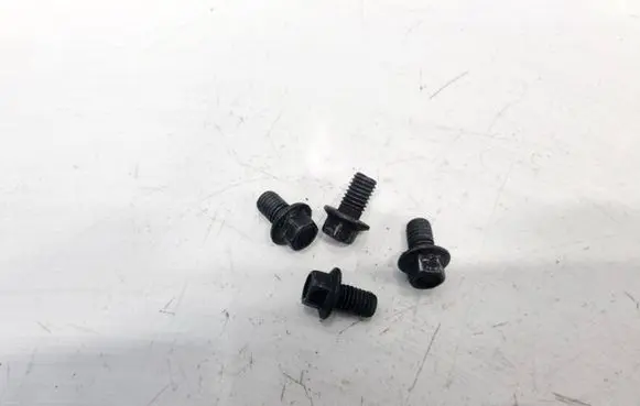 Nuts/bolts