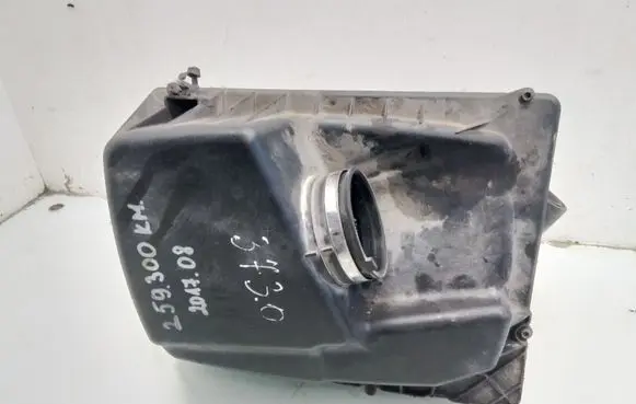 Opel Zafira B Air filter 