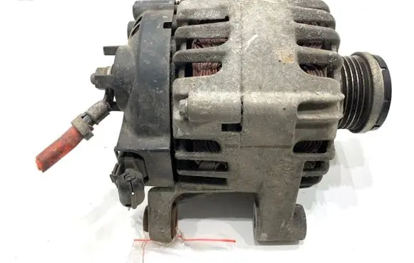 Opel Corsa D Generator/alternator 13581893