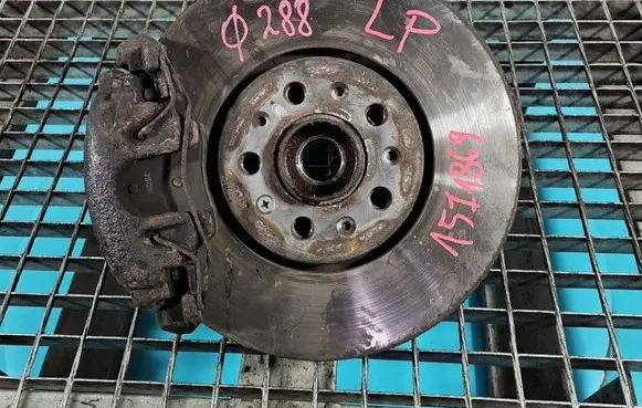 Skoda Fabia Mk2 (5J) Front wheel hub spindle knuckle IMPRK1571869