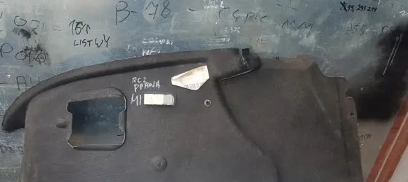 Peugeot RCZ Trunk/boot side trim panel