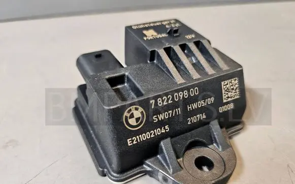 BMW 5 F10 F11 Glow plug pre-heat relay 12217822098 7822098 782209800