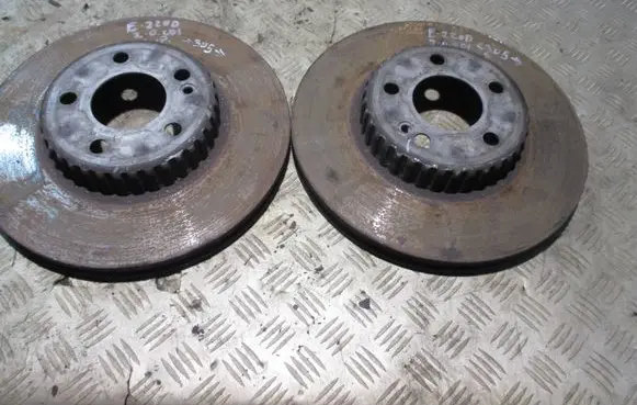 Mercedes-Benz E W213 Front brake disc