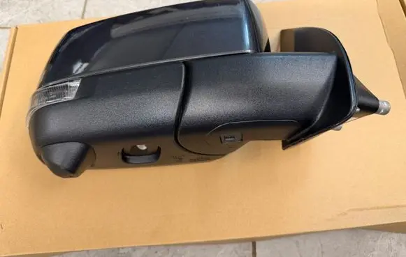 Volkswagen Amarok II Front door electric wing mirror 