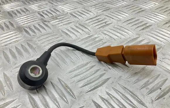 Audi TT TTS Mk2 Detonation knock sensor 06F905377