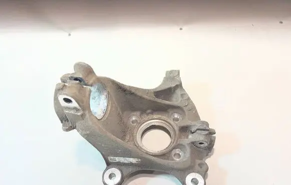 BMW X1 F48 F49 Front wheel hub spindle knuckle 6876646