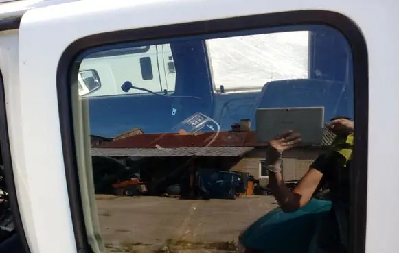 Mazda BT-50 Rear vent window glass 