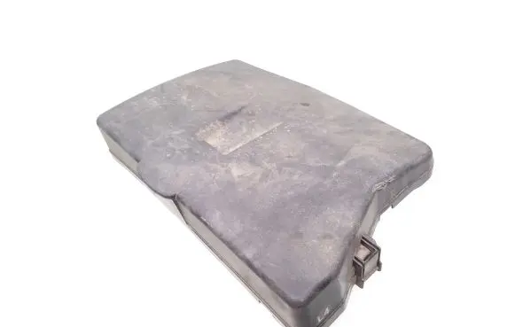 Toyota Auris 150 Fuse box cover 8266202220