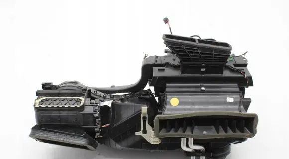 Audi Q5 SQ5 Interior heater climate box assembly 8T1820005J